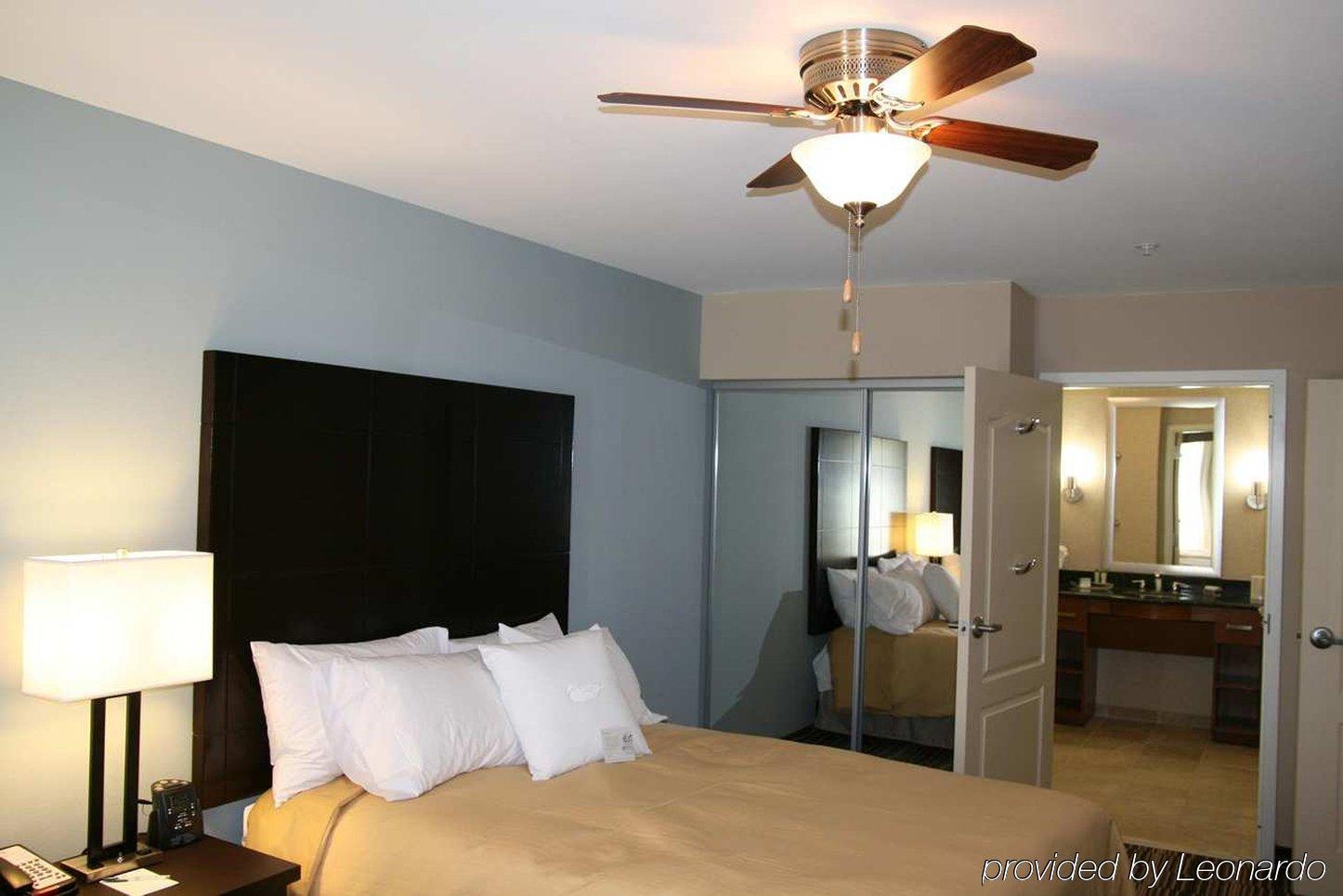 Homewood Suites By Hilton Cedar Rapids-North Quarto foto